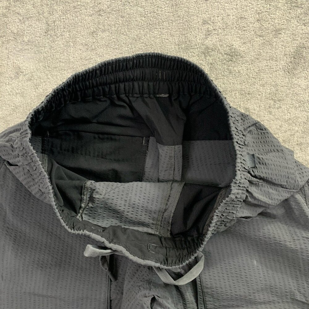 Lululemon Pants Men Small Graphite Bowline Utilitech Straight Leg Jogger Travel - Picture 9 of 12